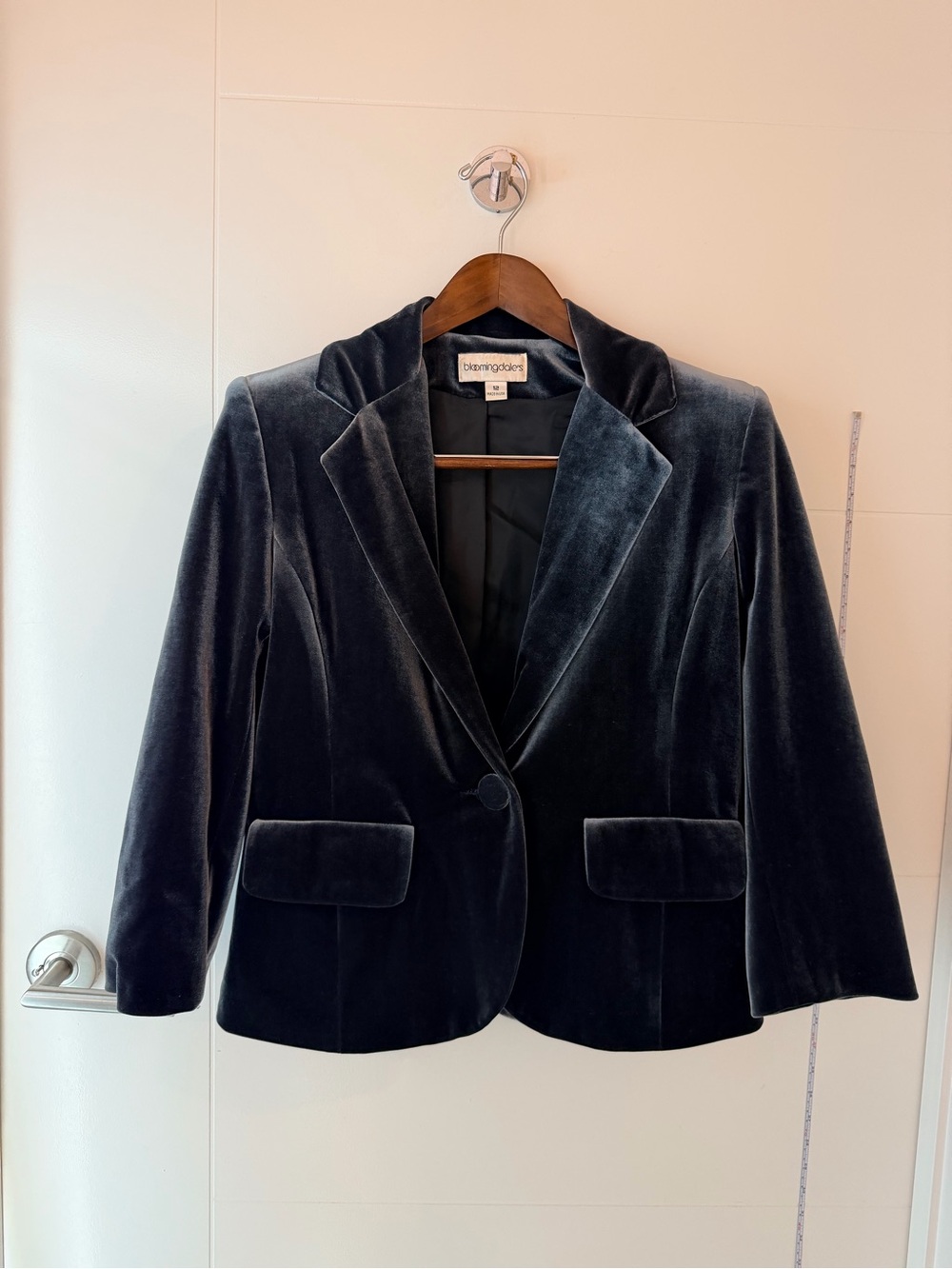 Bloomingdale's Blue / Navy / Gray / Black Structured Velvet Single-Button Blazer